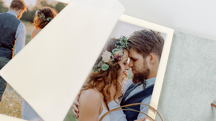 Tips for Creating Personalized Wedding Photo Albums